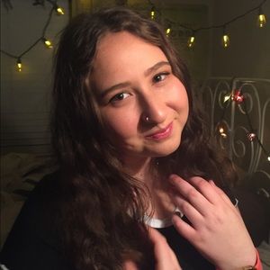 Meet your Posher, Miriam